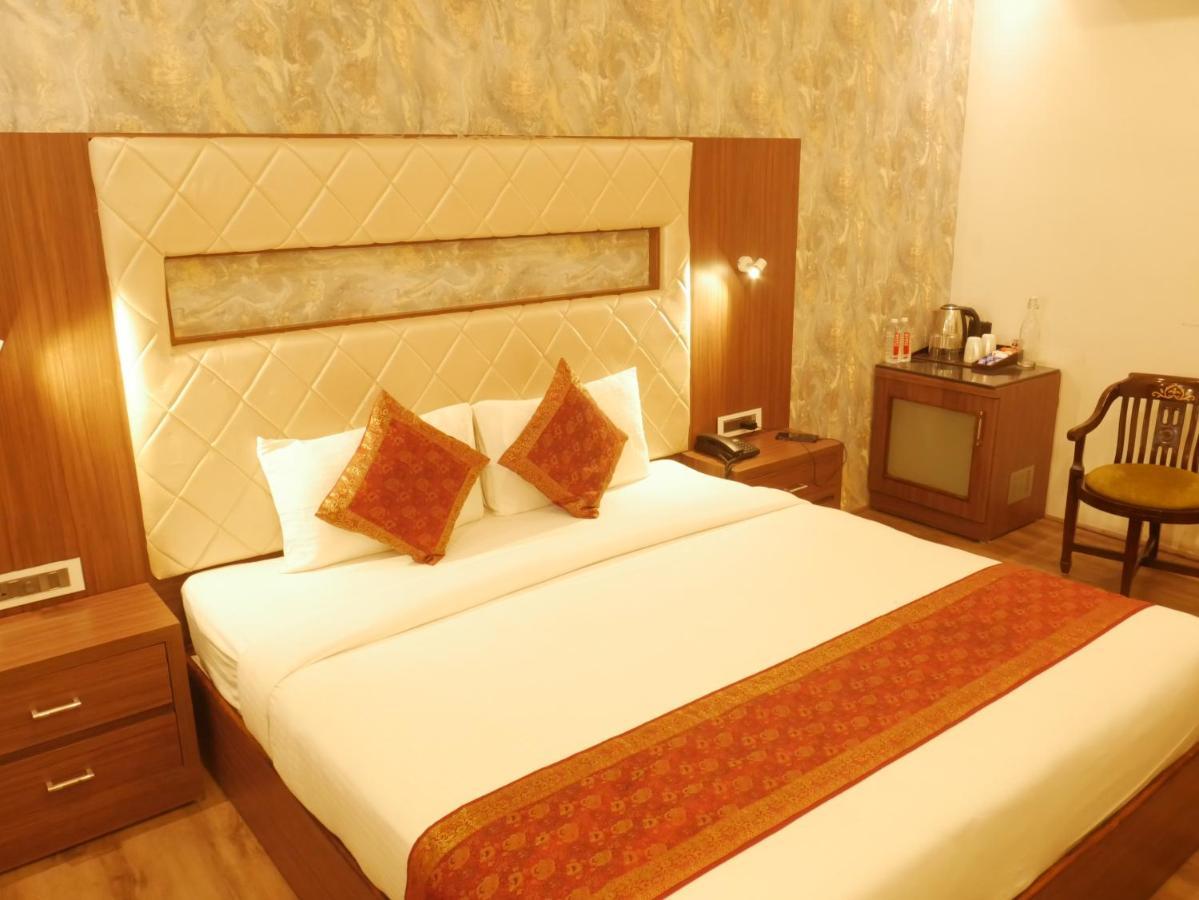 The Triumph Hotel Varanasi Eksteriør bilde