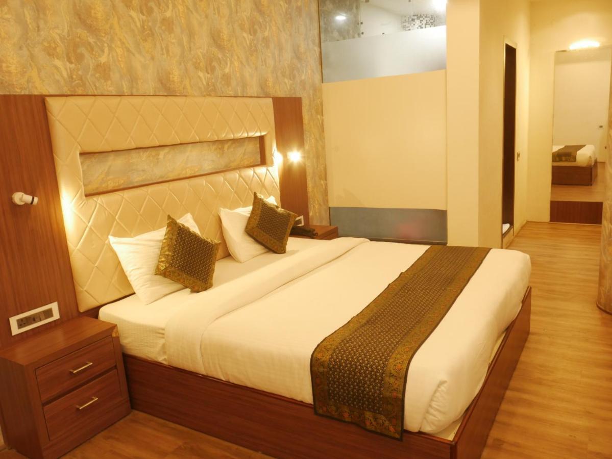 The Triumph Hotel Varanasi Eksteriør bilde